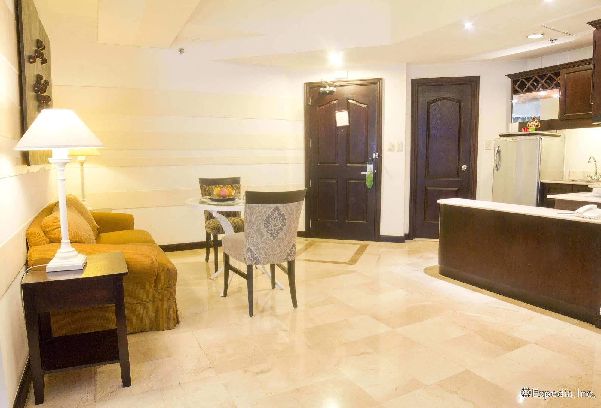 Vivere Hotel And Resorts Muntinlupa City Zewnętrze zdjęcie