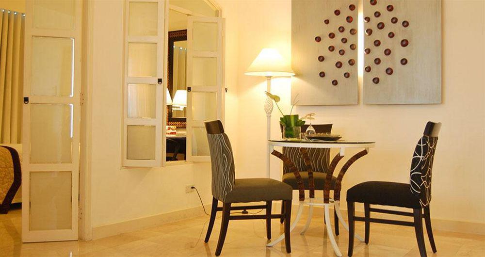 Vivere Hotel And Resorts Muntinlupa City Zewnętrze zdjęcie